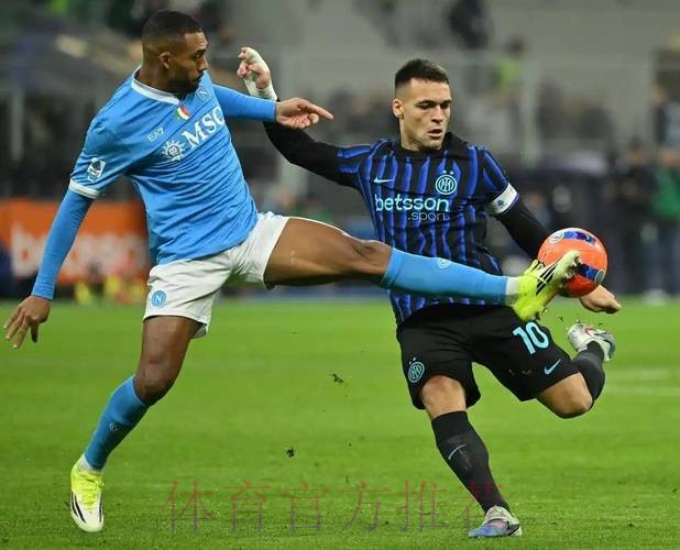 痛失5分领跑良机!国米2-2憾平那不勒斯,齐沃用人惹争议仍获马洛塔力挺 痛失5分领跑良机!国米2-2憾平那不勒斯,齐沃用人惹争议仍获马洛塔力挺